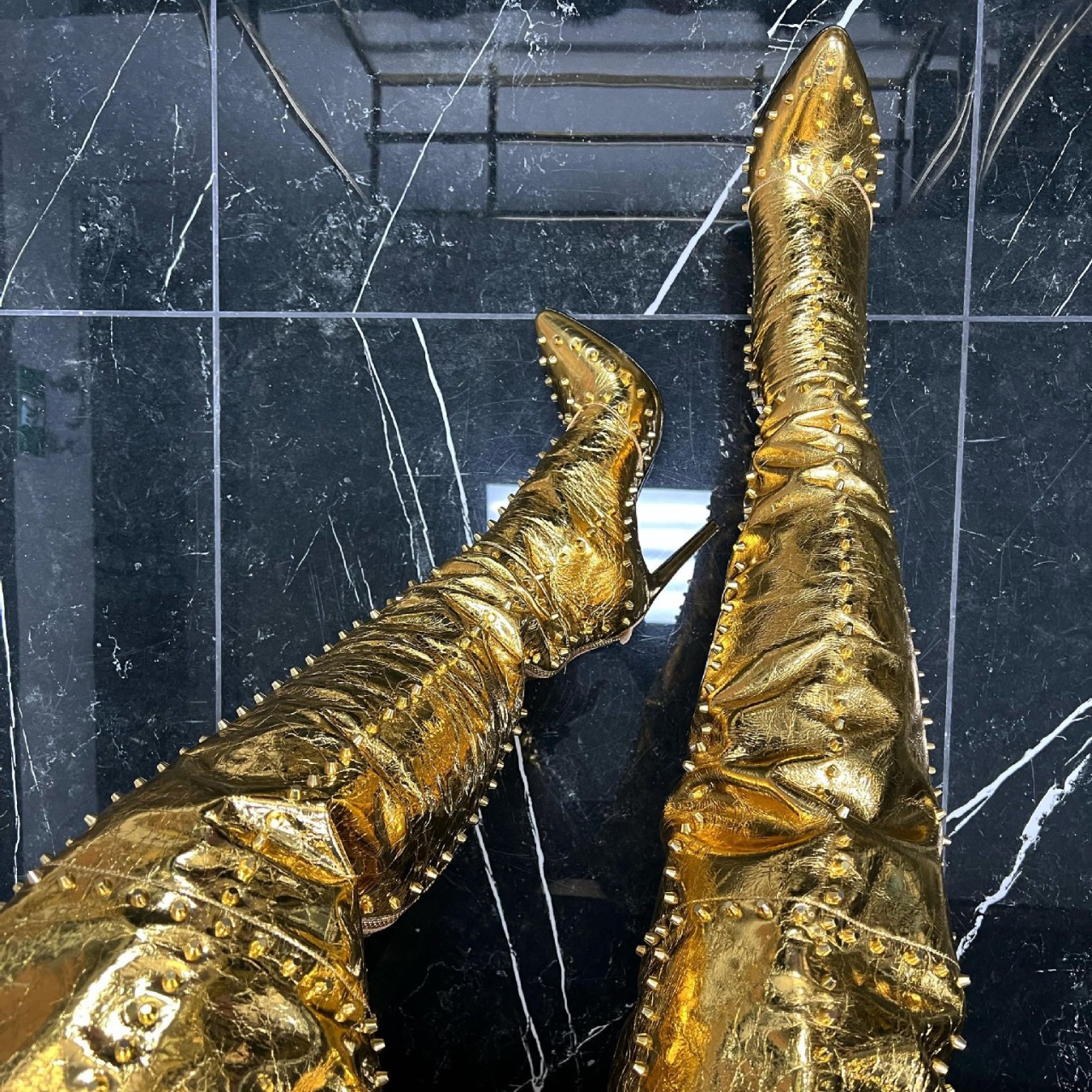 Explosive Sexy Gold-studded Stiletto-pointed Fashion Boots foto 2