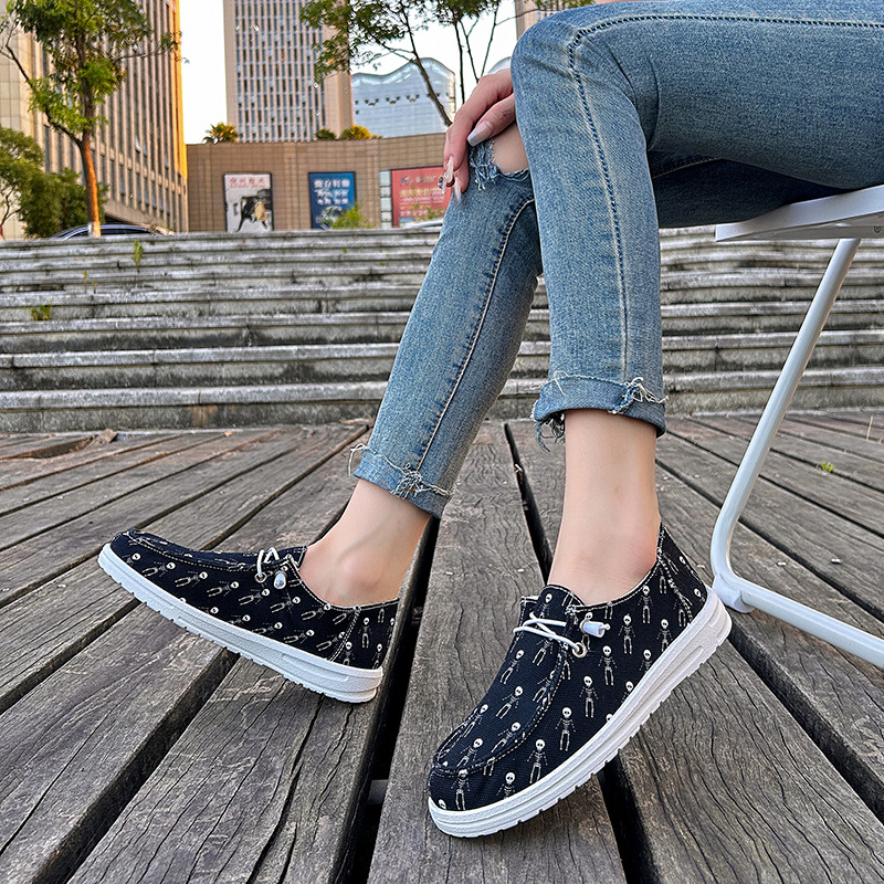 Women's Canvas Casual Plus Size Halloween Versatile Soft Sole Shoes foto 5
