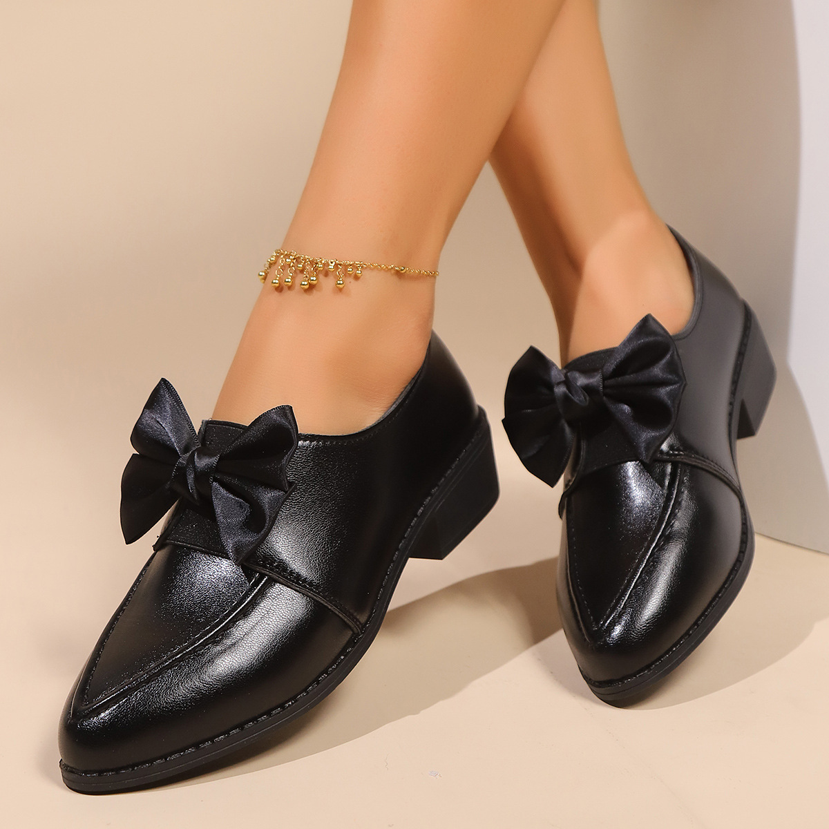 Women's British-style Simple Leather Shoes With Bow foto 4