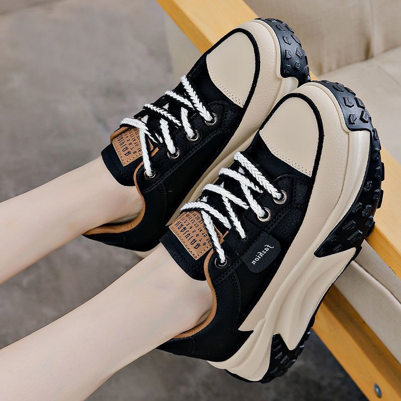 Versatile And Breathable Casual Sneakers For Students foto 4