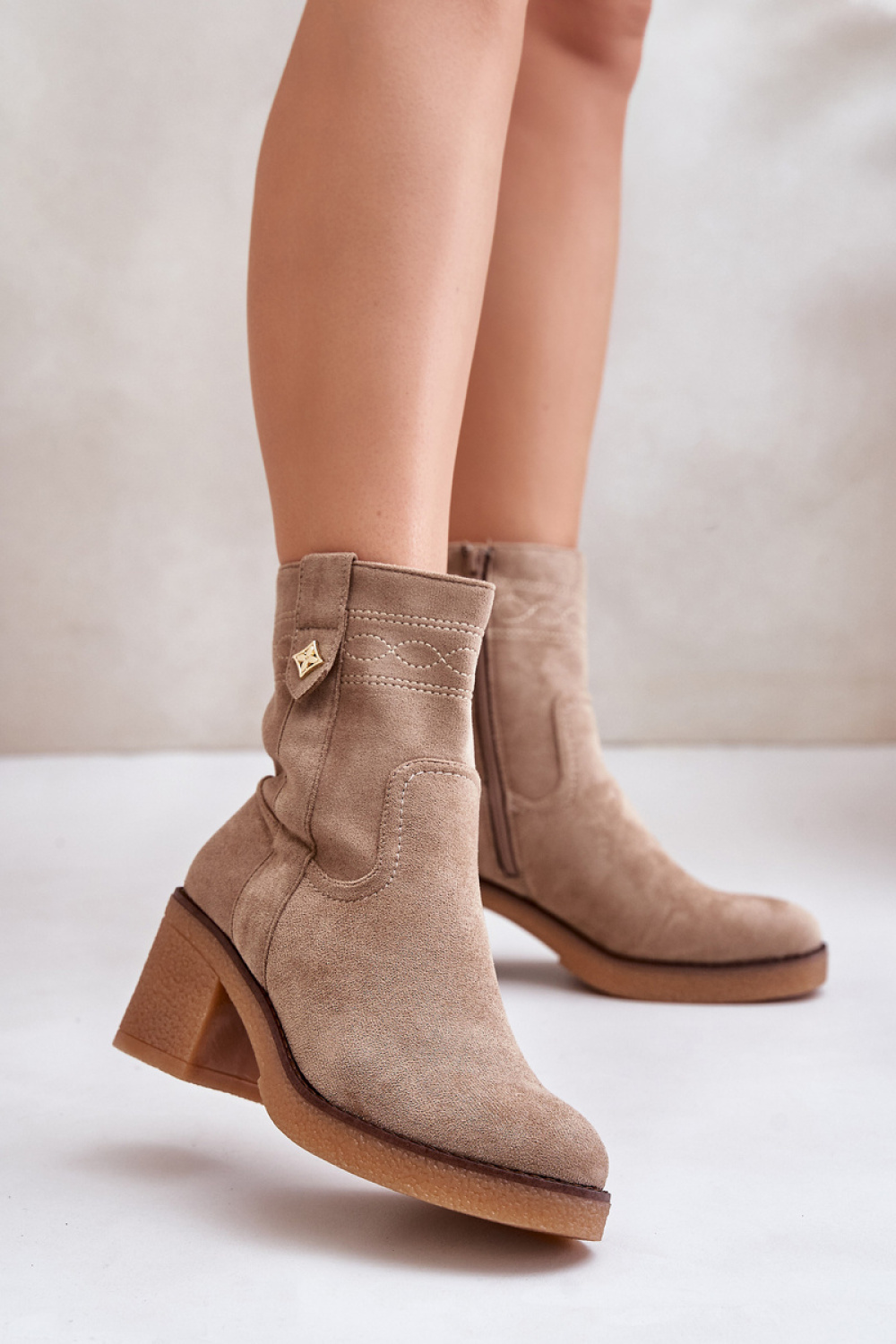 Laarsjes met hoge hak Step in style