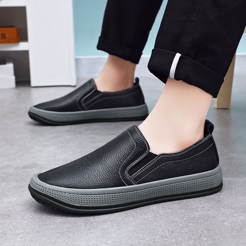 Round Toe Slip On Mens Shoes With A Soft Sole And Soft Upper
