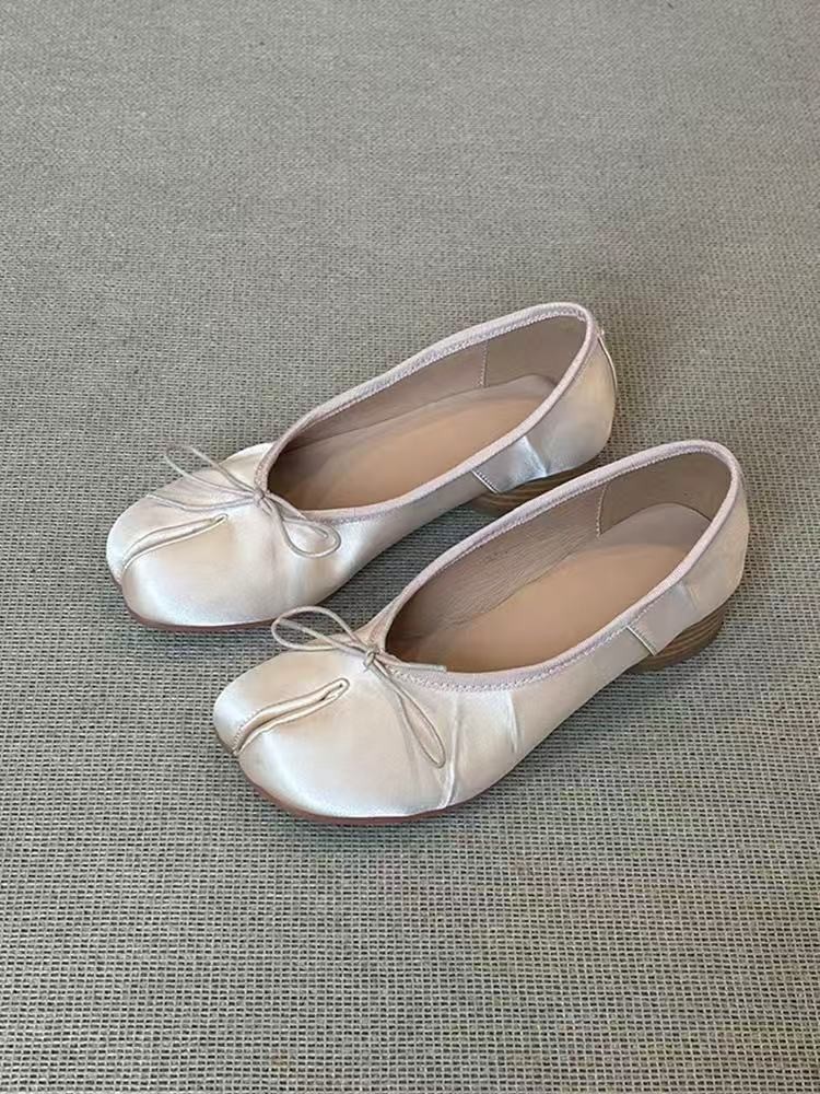 Womens Retro Low-Top Versatile Mid-Heel Shoes foto 3