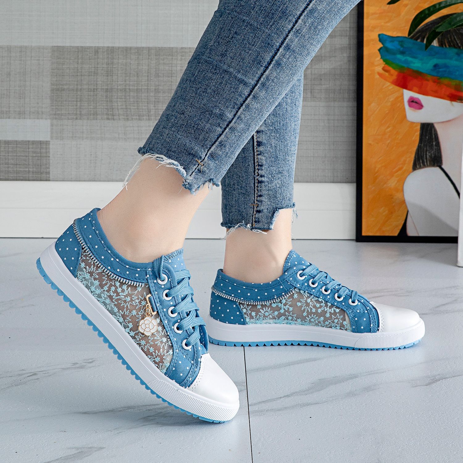Women's Hollow Denim Mesh Flat Casual Shoes foto 2
