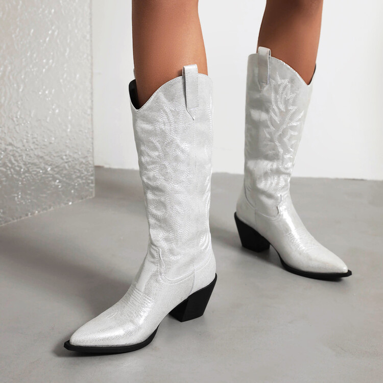 Tall Western-style Boots Adorned With Embroidered, Shimmering Fabric foto 4