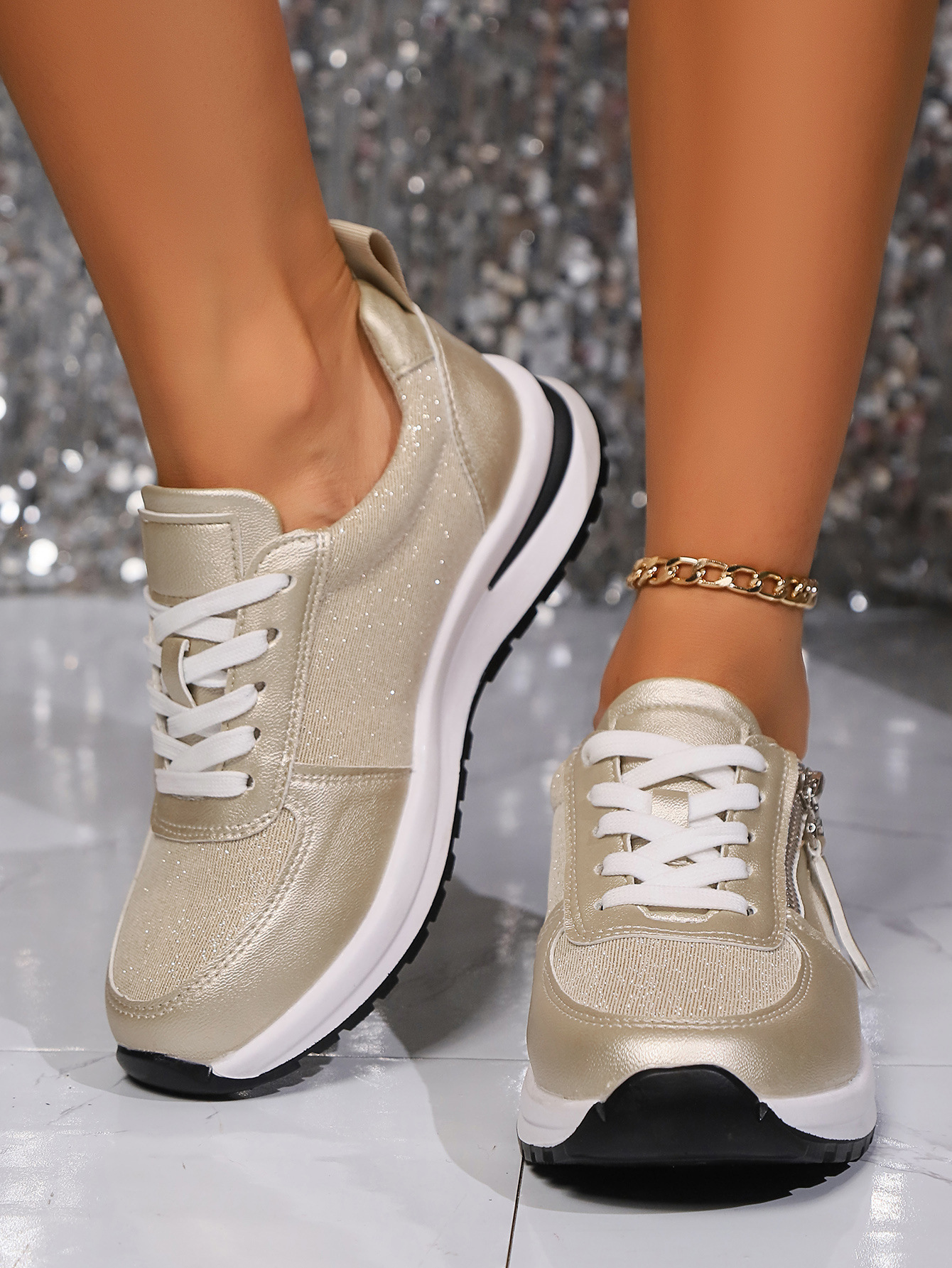 European And American Large Size Flat Bottom Round Head Solid Color Front Lace-up Women's Pumps foto 3