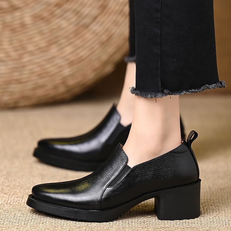 Women's Soft Leather Chunky Heel Deep-toe Pumps foto 2