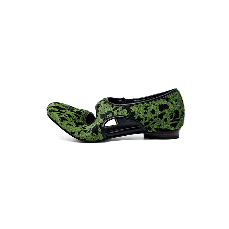 Women's Premium Full Grain Leather Pony Hair Split-Toe Mary Jane Flats, Shallow Cut-Out Shoes foto 4