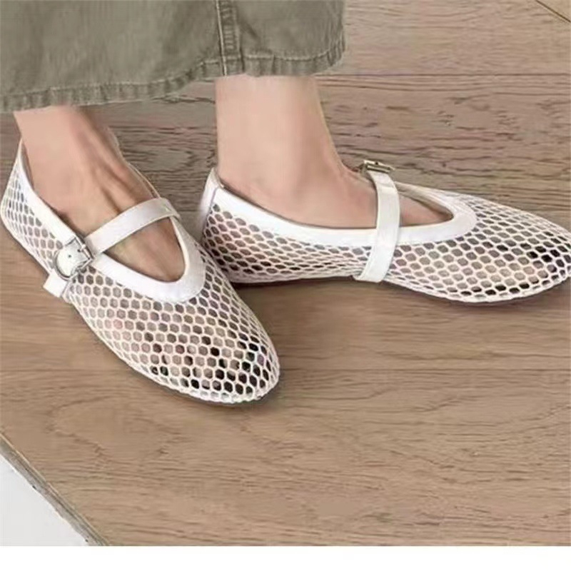 Round Toe Flat Bottom Non-slip Women's Plus Size Breathable Mesh Hole Shoes foto 2