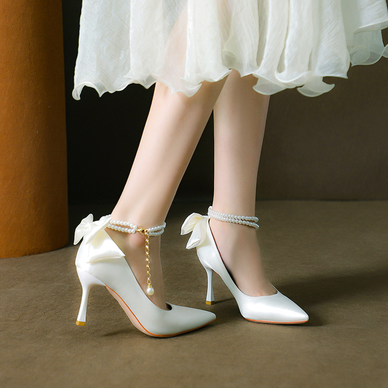 Stiletto Pointed Toe Pearls Strap High Heels foto 2