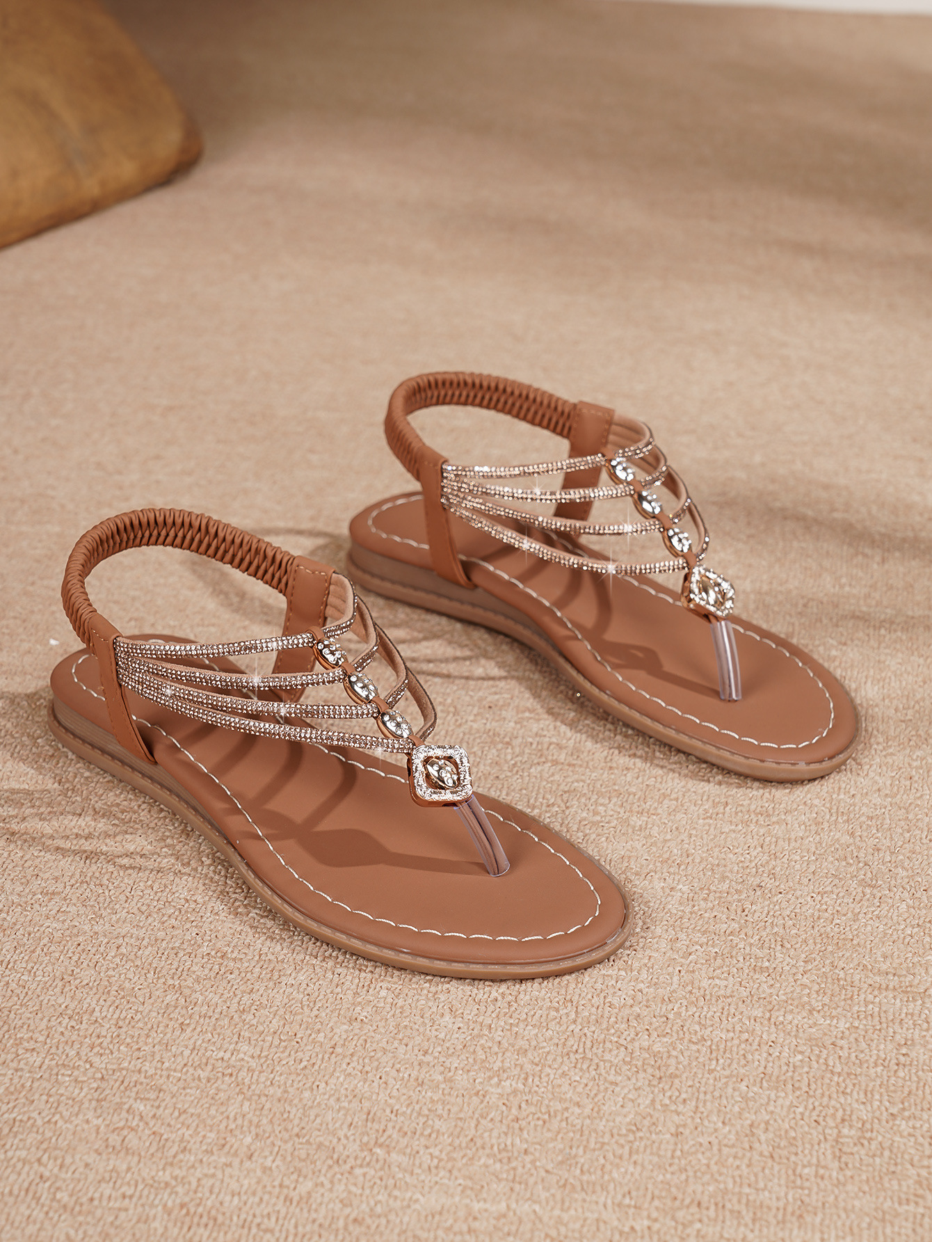 Summer New European And American Fashion Retro Rhinestone Sandals foto 3