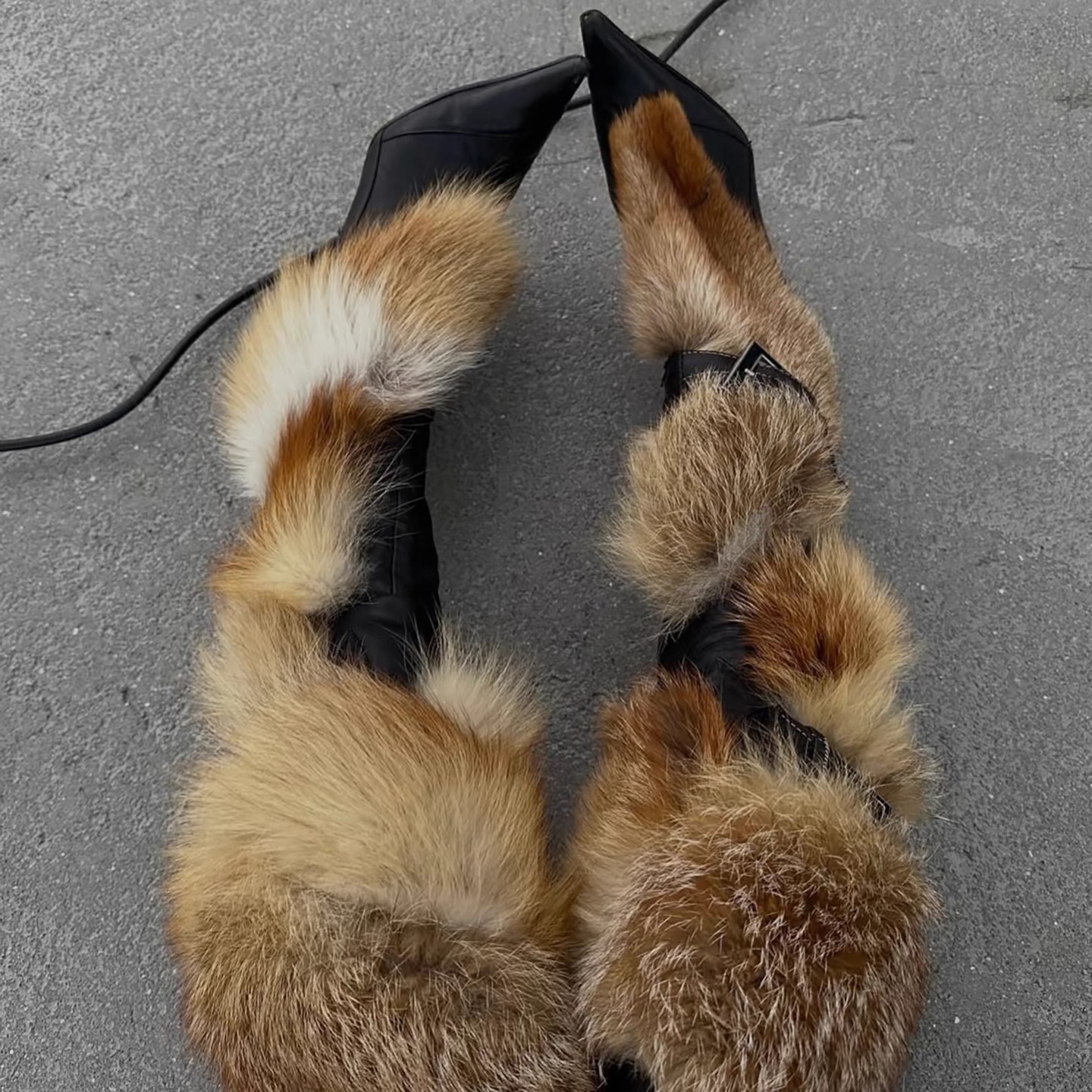 Trendy Y2K-style Fluffy Stiletto Thigh-high Boots foto 2