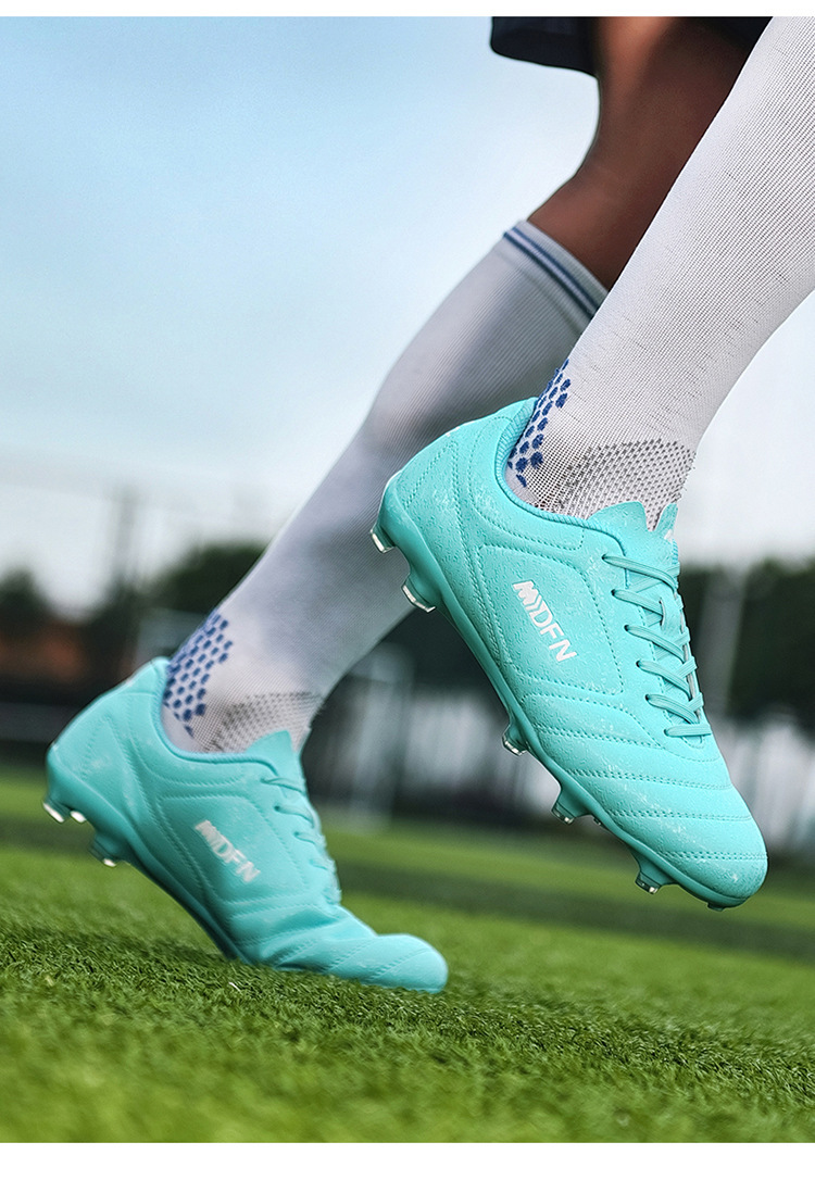 Lightweight And Comfortable Soccer Shoes Long Nail Broken Nail Wear-resistant Non-slip foto 4