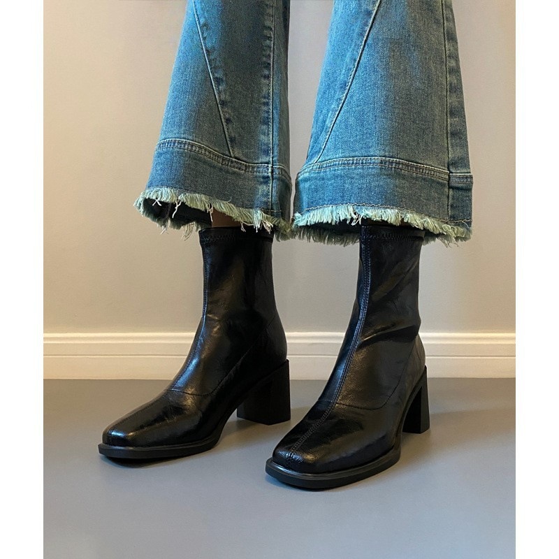 Commuter High Heel Stretch Retro Boots With Chunky Heels foto 4