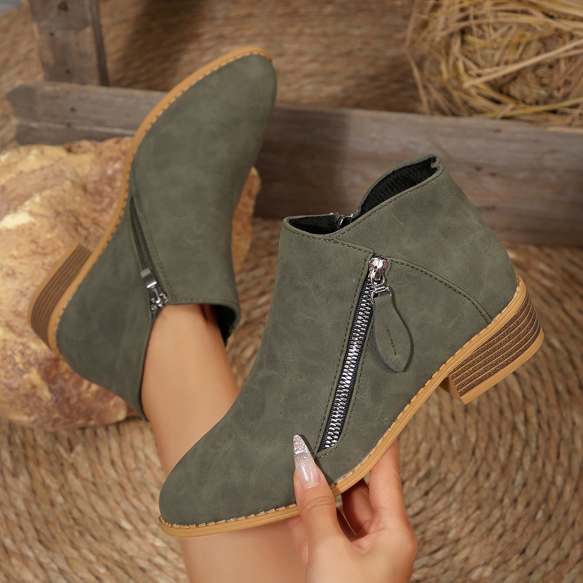 Womens Chunky-Heel Pointed-Toe Ankle Boots foto 3