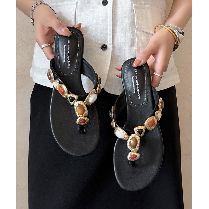 Women's Artisanal Full-Grain Leather Thong Sandals, Handcrafted Multi-Stone Embellished Flat Flip Flops foto 5