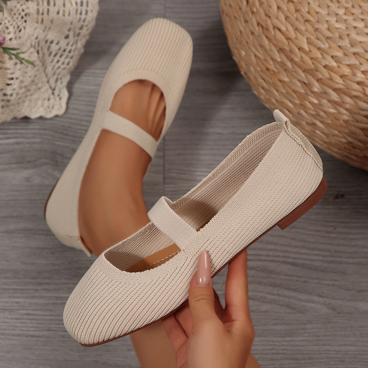 Womens Lightweight Breathable Knit Mesh Flats With A Low-cut Design foto 3