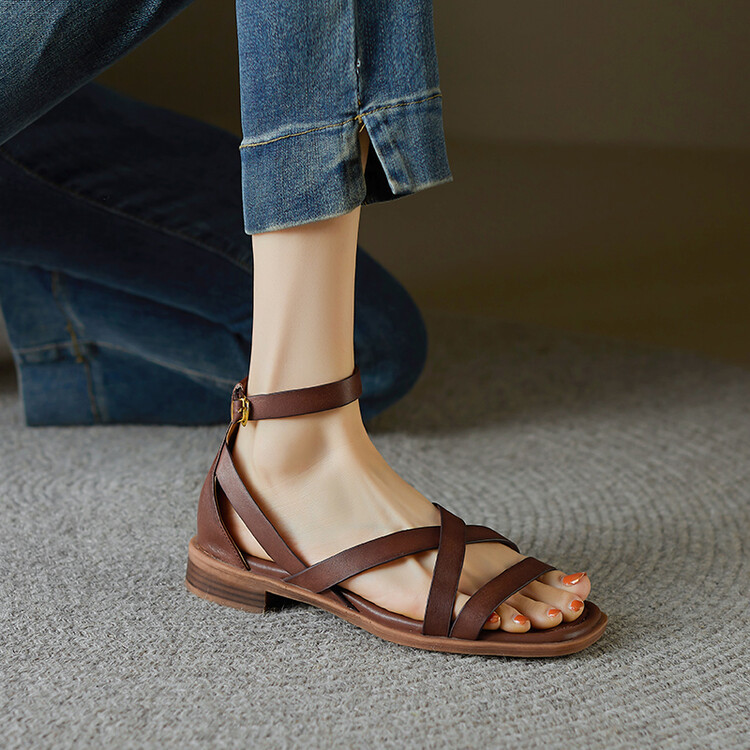 Womens Flat Shoes With A Cross-strap Design And A Single Strap Buckle foto 5