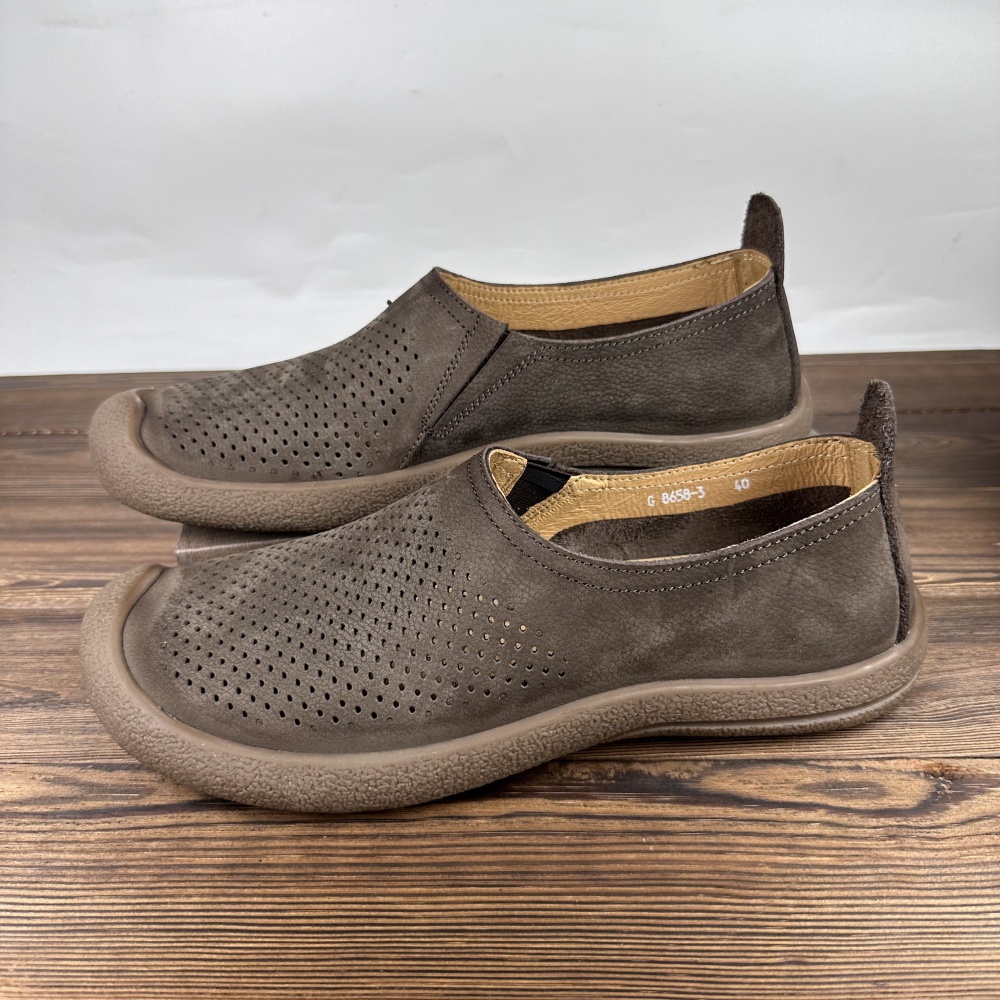 Hollow Out Leather Men's Shoes Breathable Soft Bottom Casual Shoes foto 2