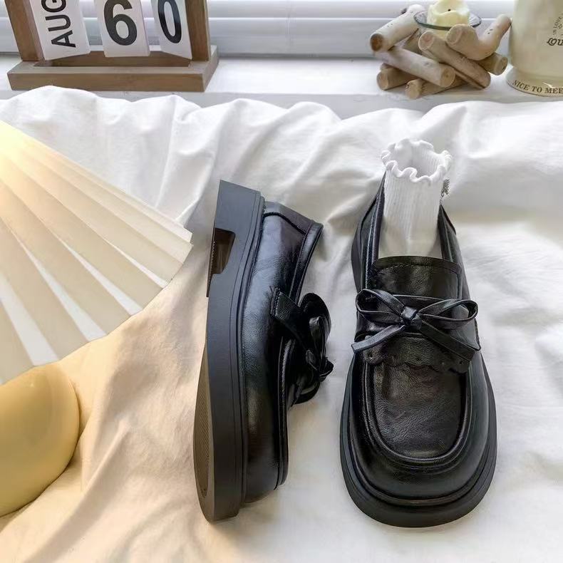 Bow Tie Black Chunky Soled Slip On Leather Shoes foto 3