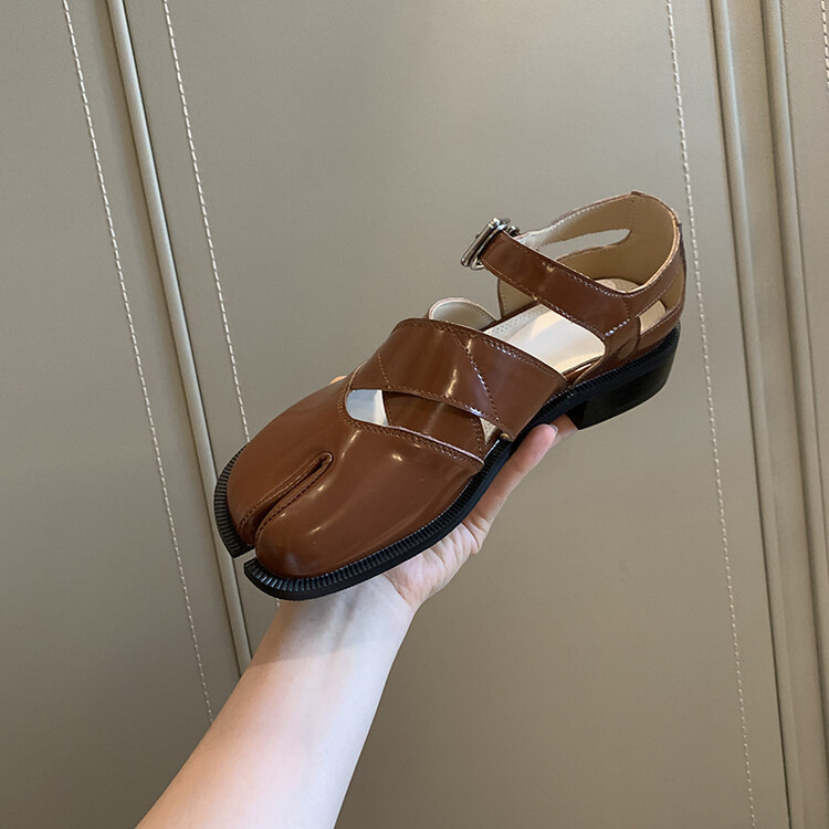 Women's Split-toe Hollow-out Flat Leather Shoes foto 5