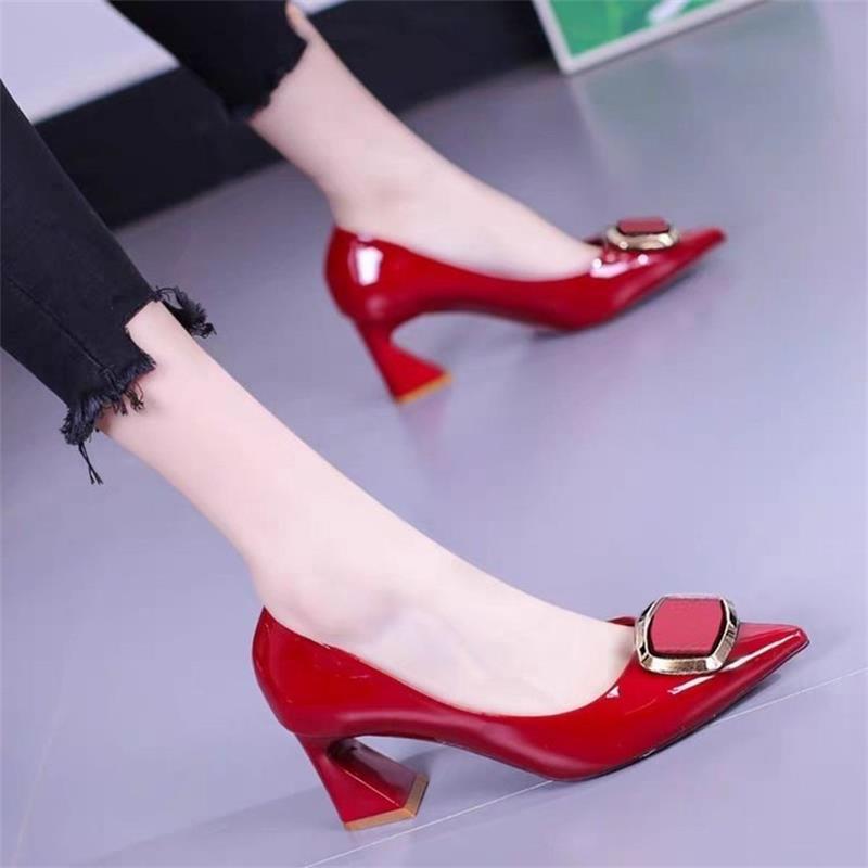 All-match Fashion Patent Leather Women's Shoes Shallow Mouth Pointed Mid Heel Women's Shoes foto 2