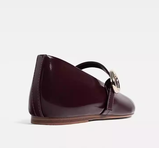 Stylish Flattering And Comfortable Burgundy Round Toe V-neck Strap Flat Shoes foto 2