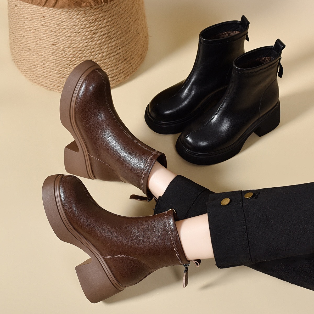 Soft Sheepskin Shoes For FallWinter Style For Shorter Women foto 3