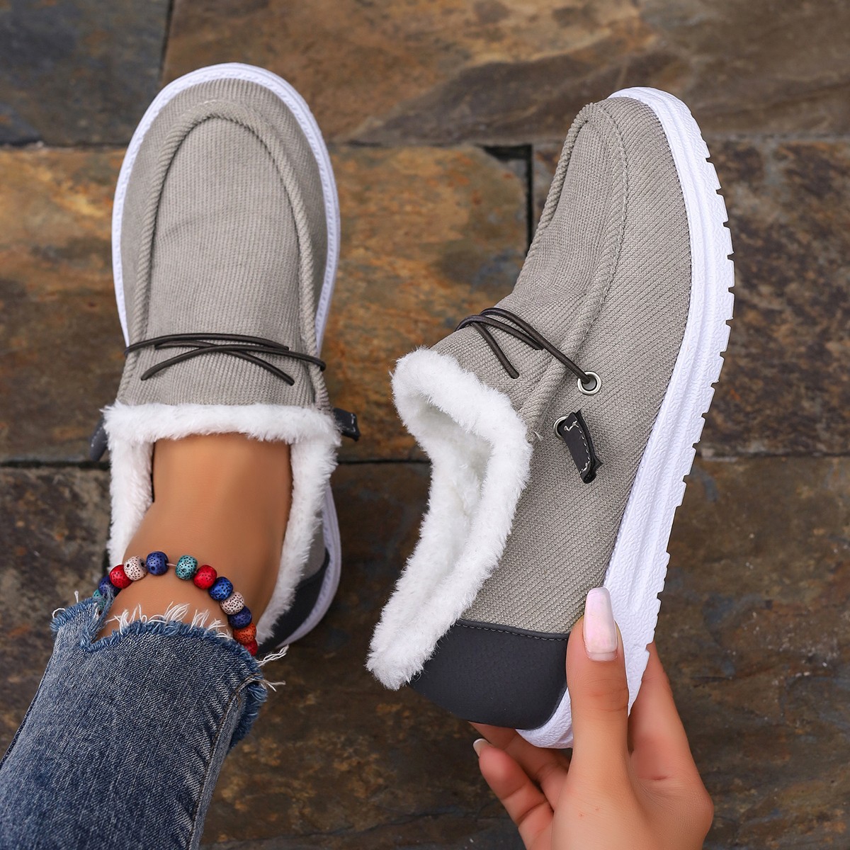 Autumn And Winter New European And American Round Head Lace Plus Velvet Warm Women's Fur Shoes foto 2