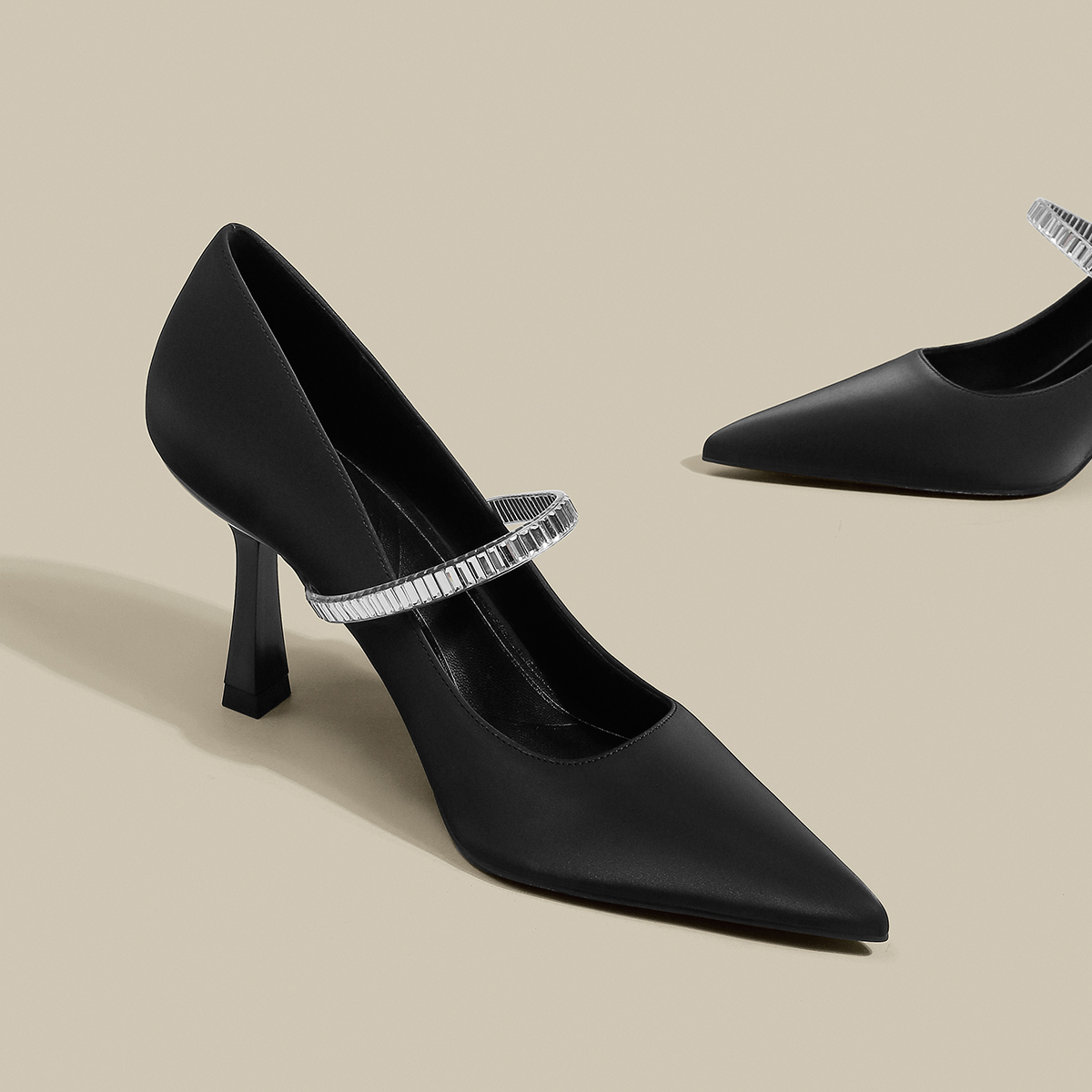 Women's Black High Heels Stiletto Pointed Toe Sandals With Skirt foto 3
