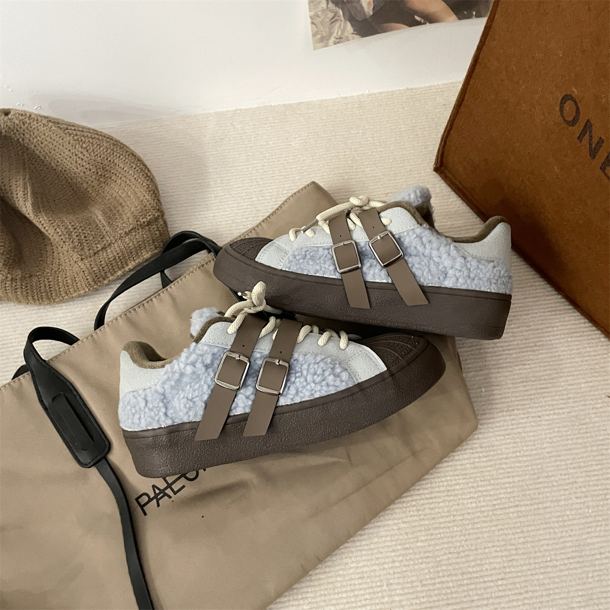 Popular Casual Retro High Sense Special-interest Design Women's Fleece Lined Thermal Shoes foto 5