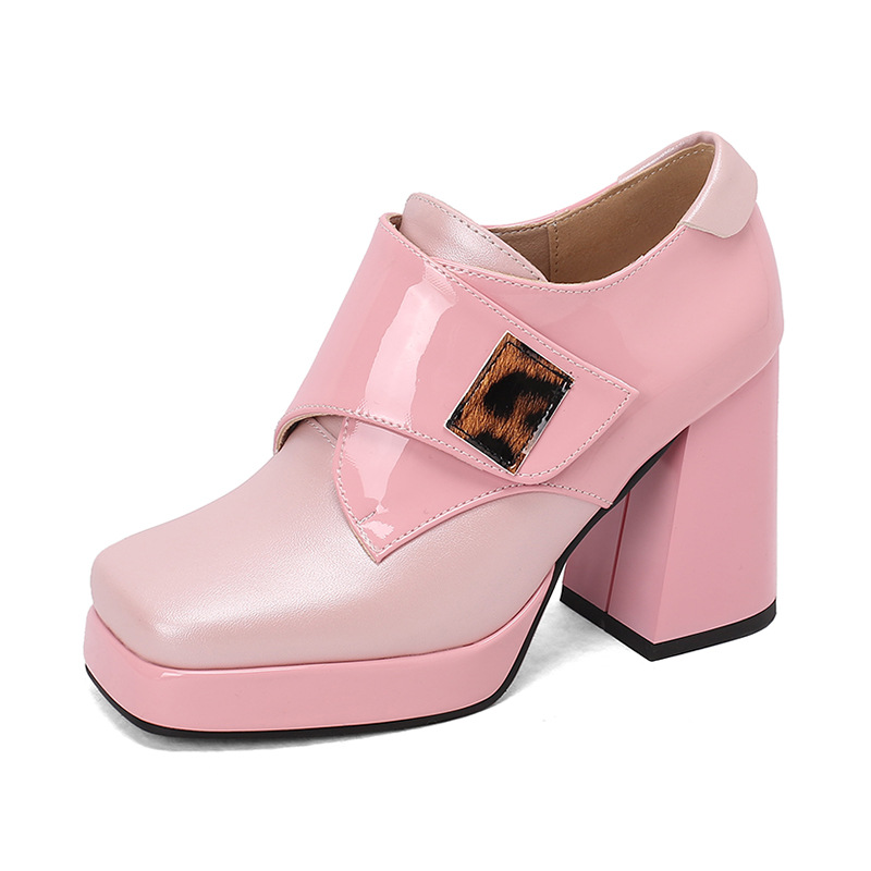 Square-toe Patent Leather Buckle Pumps Thick-soled High Heels foto 3