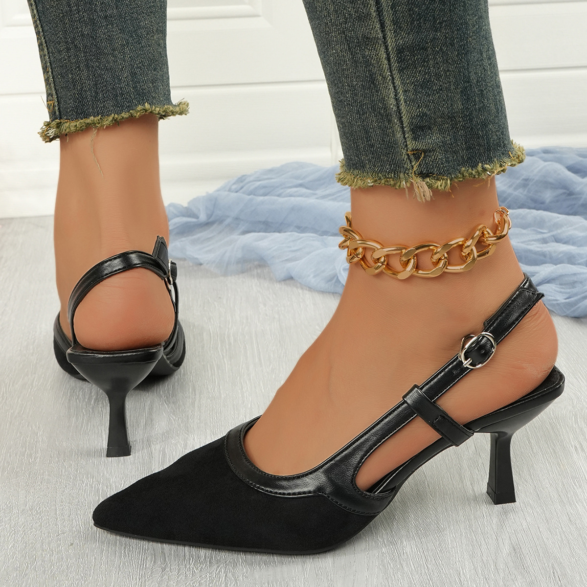 Pointed-toe Hollow-out High-heeled Sexy Versatile Sandals foto 2