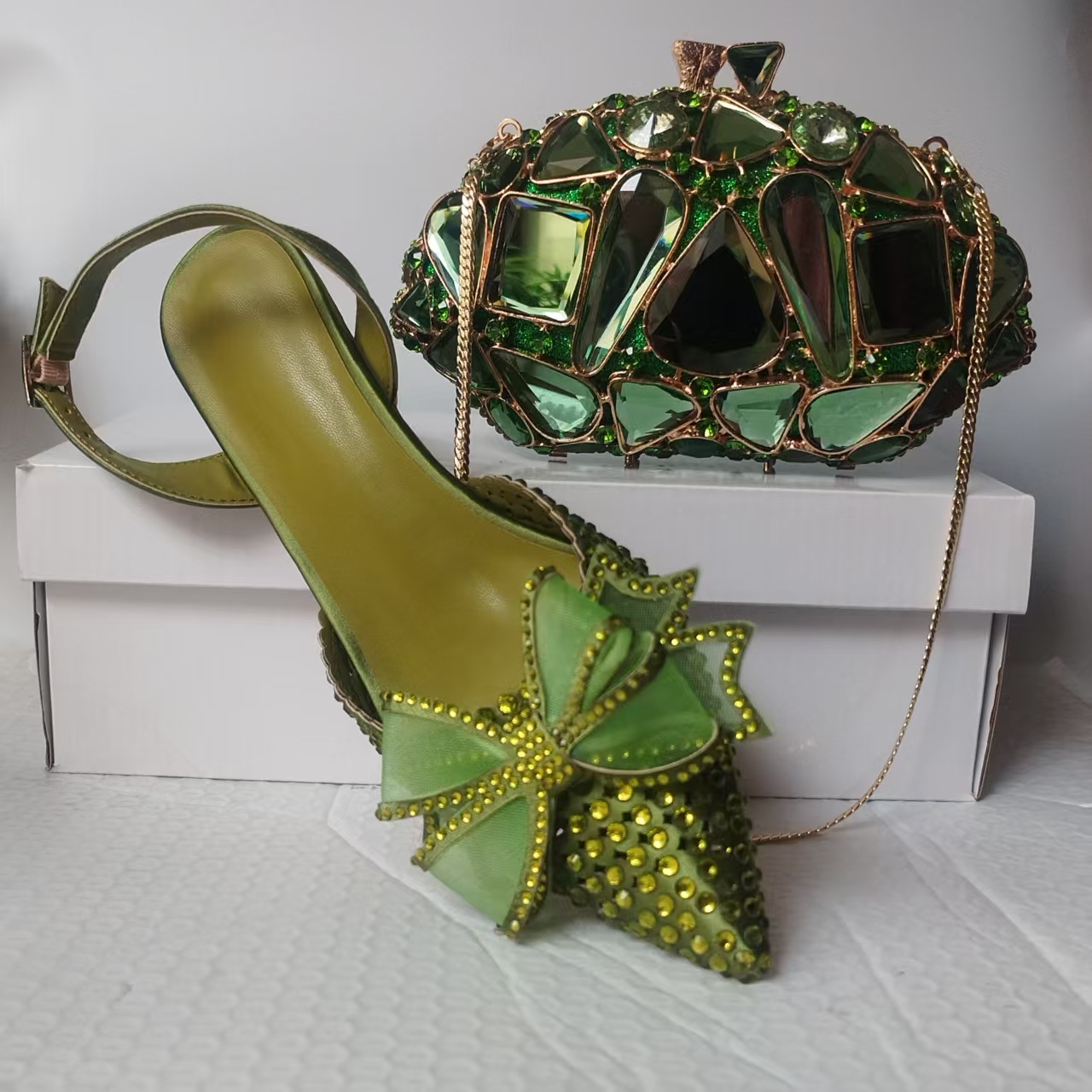 Full-Strass Pointed-Toe High Heel Sandals Crystal Rhinestone Pointed-Toe Heels foto 3