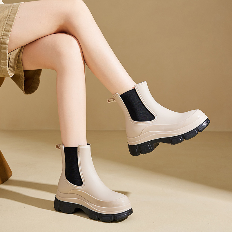 New Martin Rain Boots With Thick Soles Made Of Waterproof Plastic foto 2