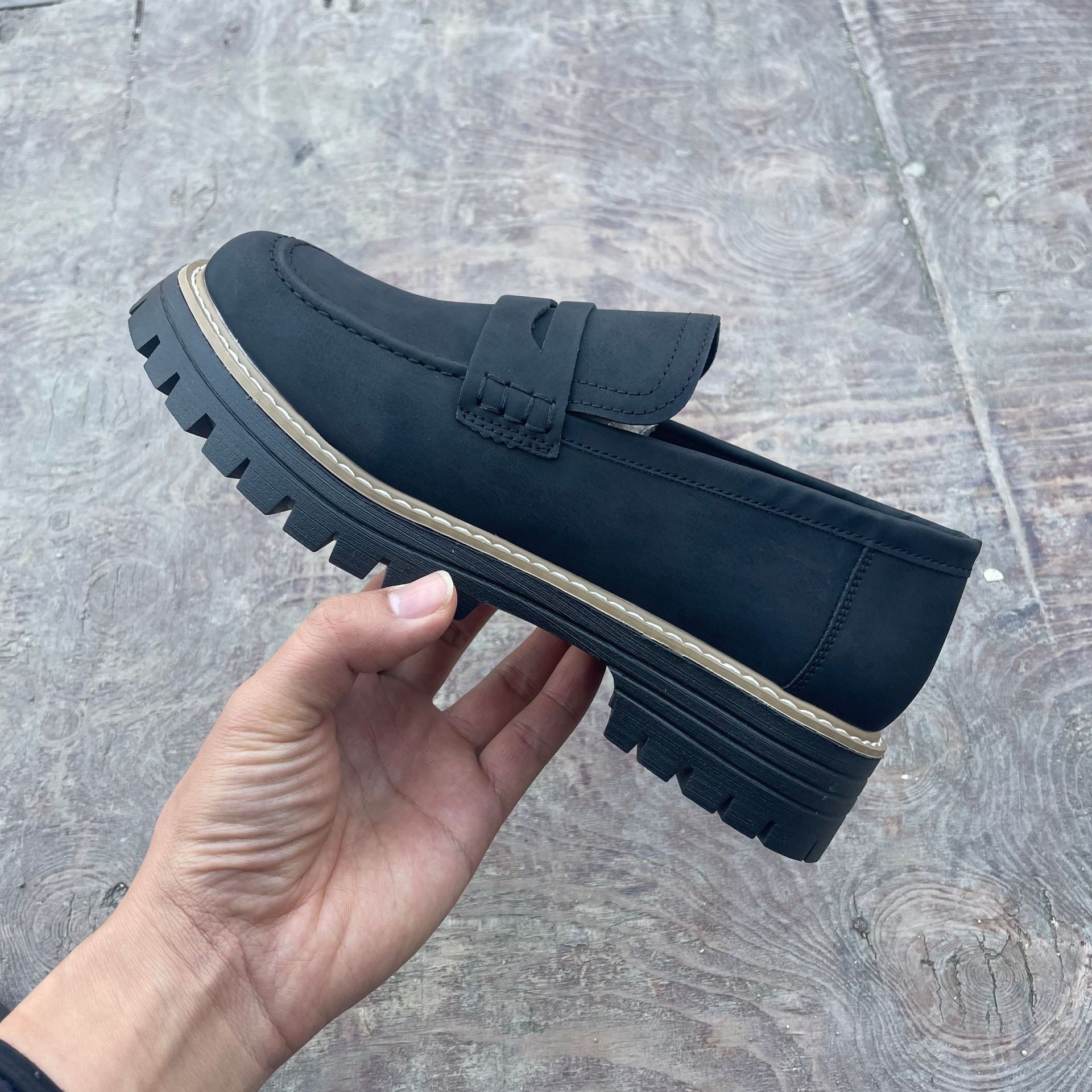 Leather Plus Size Casual Women's Shoes foto 2