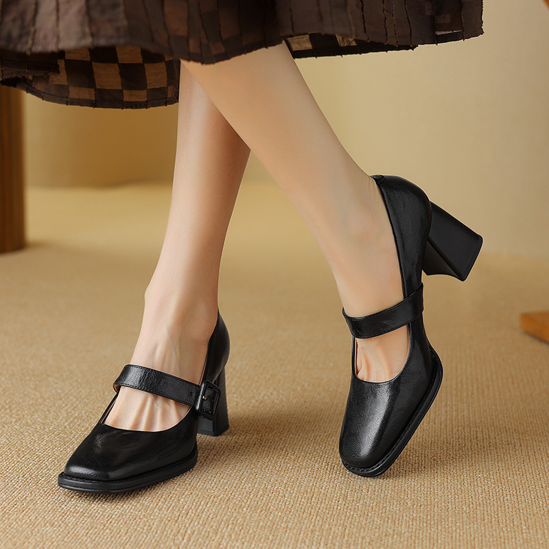 Elegant, Versatile Sheepskin Mary Jane Shoes With A Premium Leather Buckle foto 3