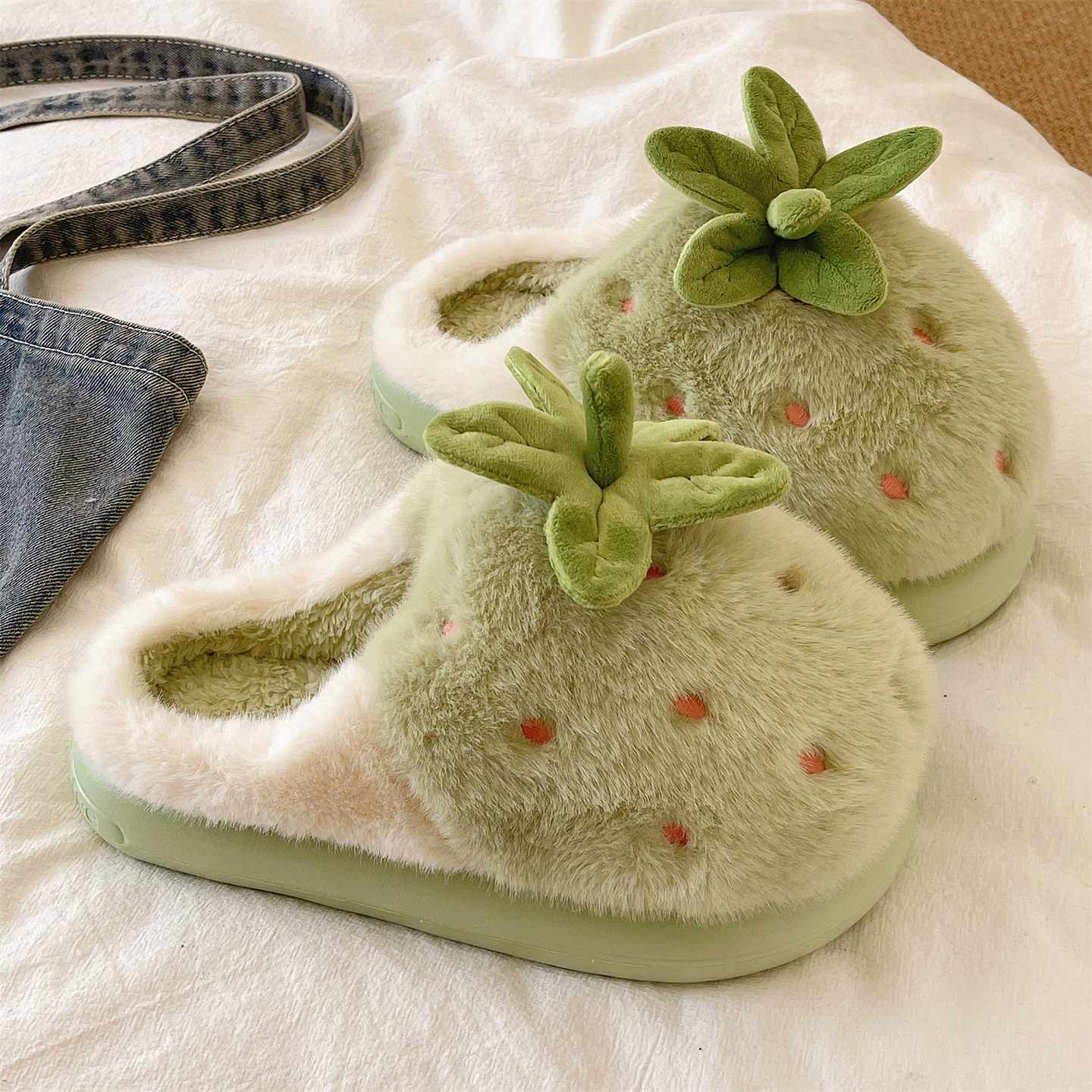 Cute Strawberry Cotton Slippers Female Winter Interior Home foto 4