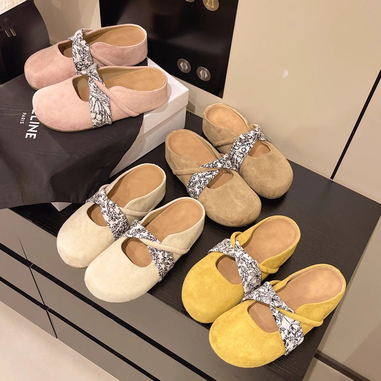 Casual Flat Slip-on Closed-toe Mule Sandals foto 4