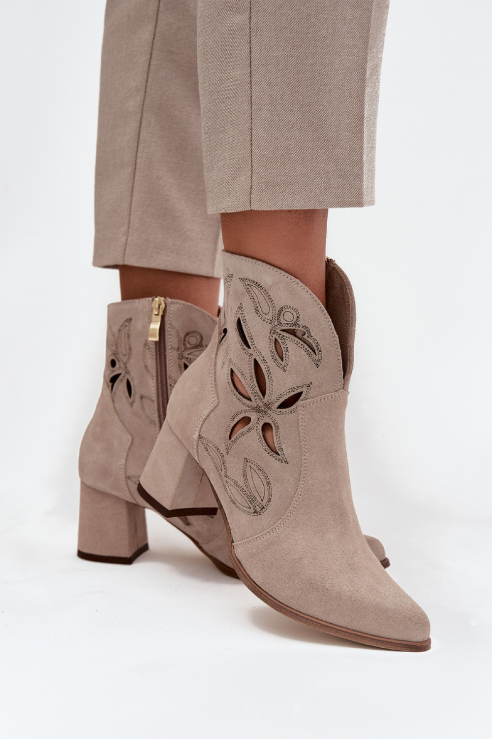 Laarsjes met hoge hak Step in style