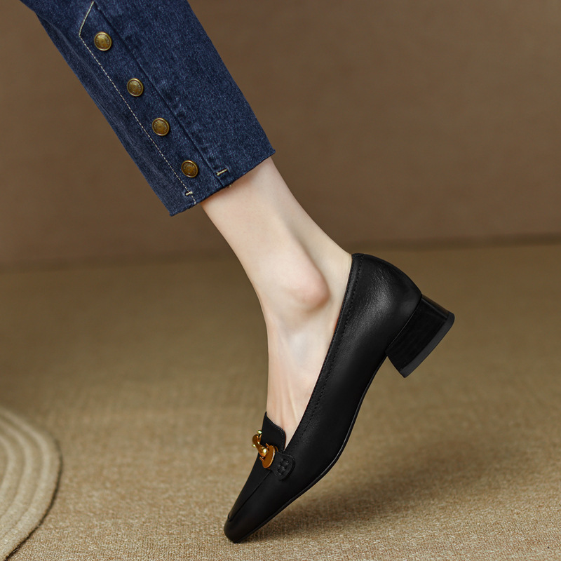 Spring And Autumn New Retro Square Toe Leather Shoes For Women foto 2