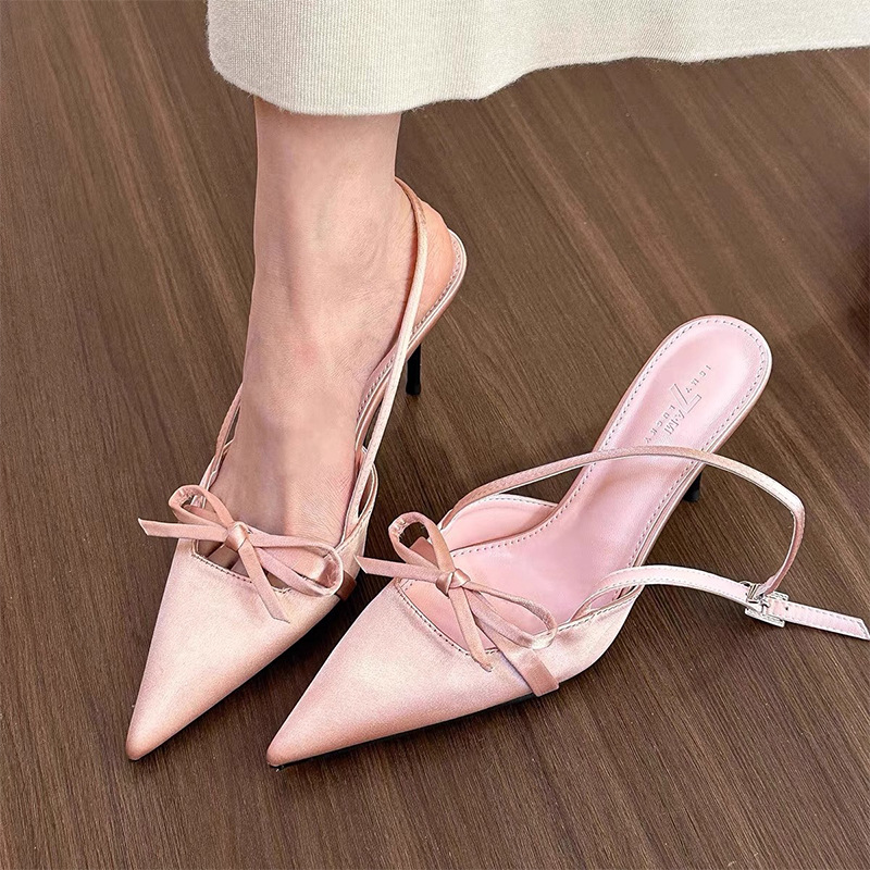 Elegant Niche Pointed-toe Sandals With A Bow Detail foto 4