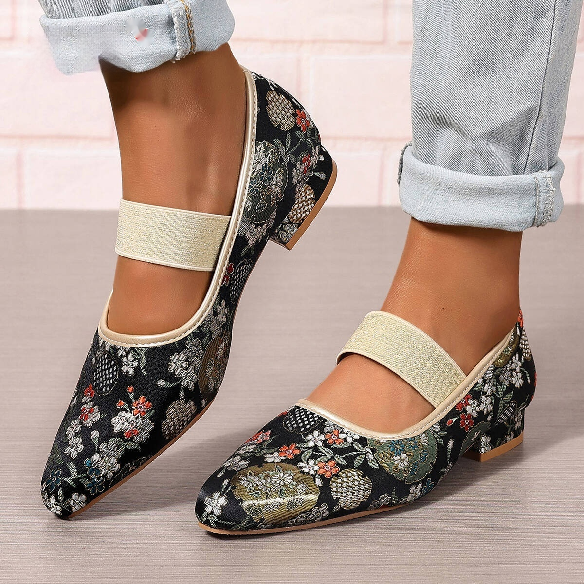 Chunky Heel Embroidery Women's Pumps foto 3
