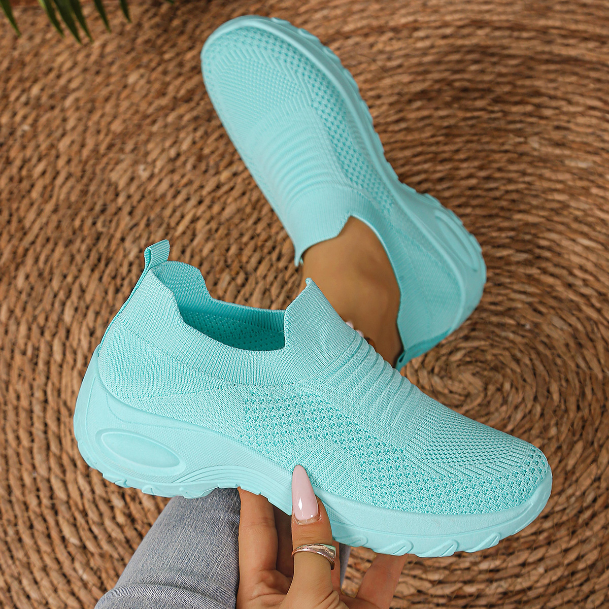 Breathable And Comfortable Womens Flats