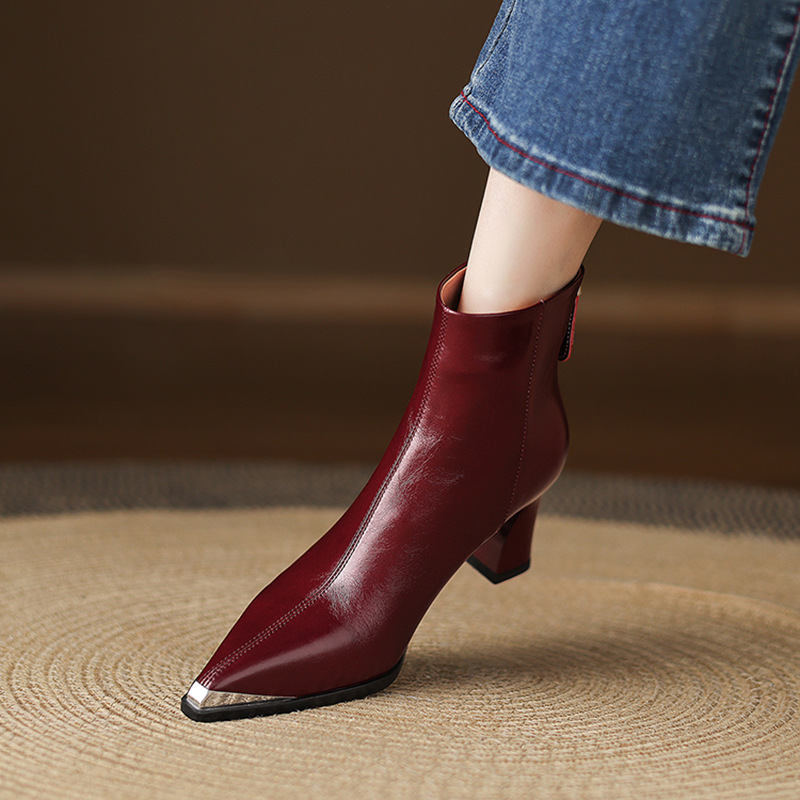 Sexy Stylish Metal Pointed Toe Ankle Boots Women's High Heel Thick Heel Genuine Leather Spring And Autumn foto 4