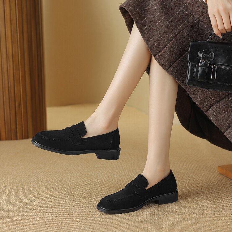 Women's Sheepskin Pumps With Square Toes And Retro Round Toes foto 4