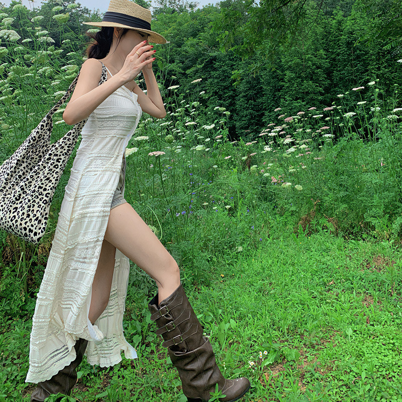 Spice Girl-style Boot-cut Boots Distressed Vintage Stacked Boots With Studs foto 3