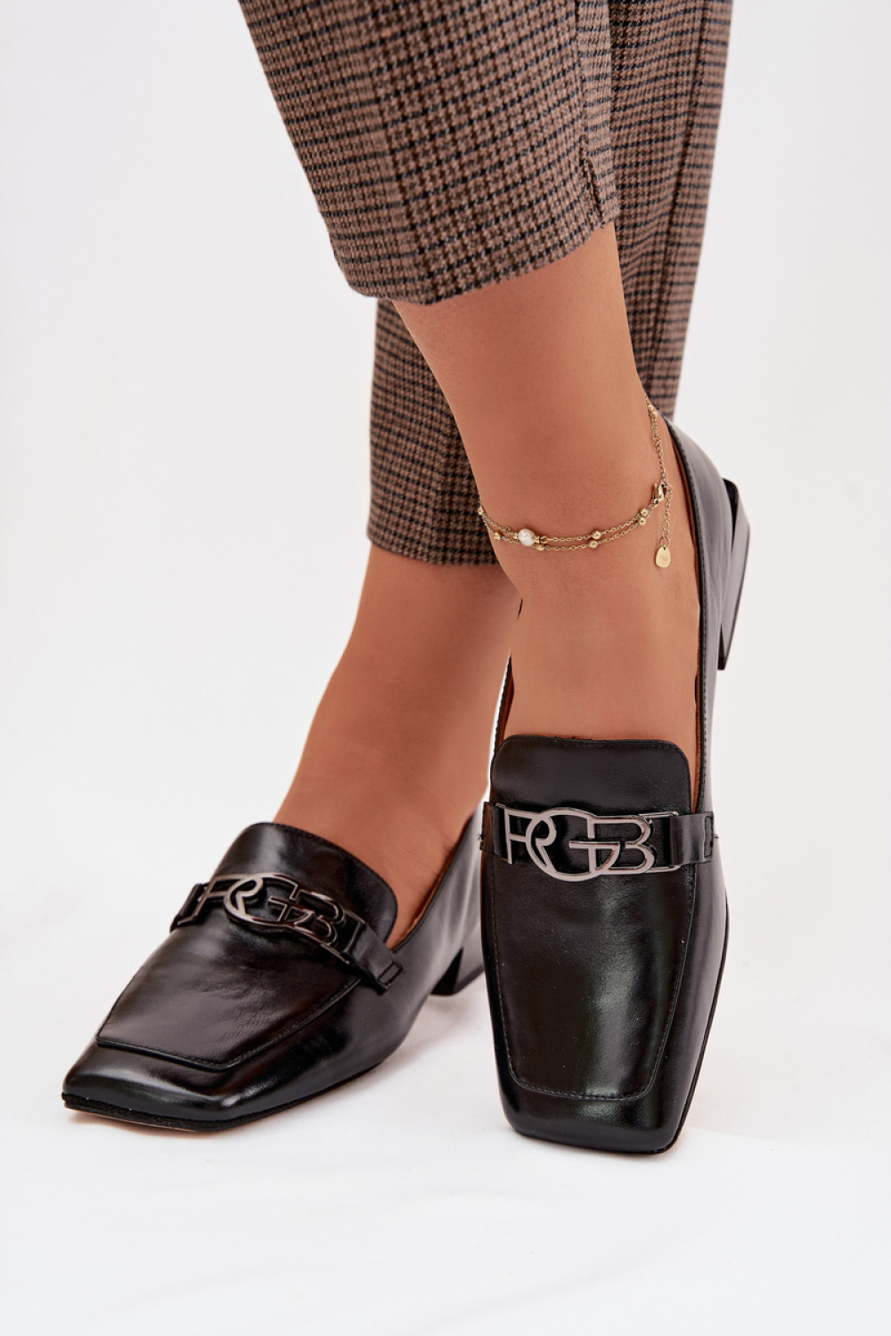 Slippers Step in style