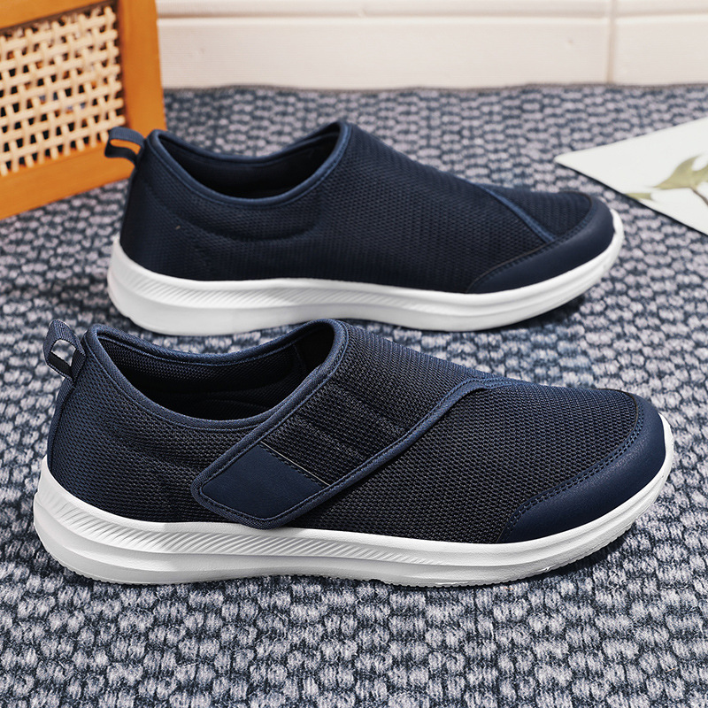 Summer New Shoes For The Old Outdoor Mountaineering Walking Shoes foto 4