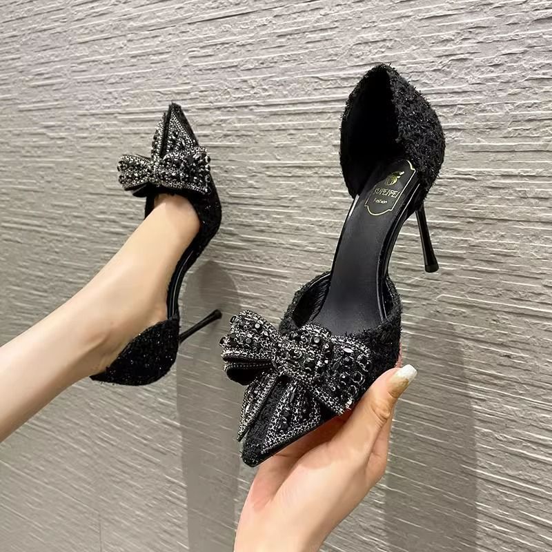 Breathable Side Empty Bow Niche With Skirt Rhinestone Hollow Pumps foto 2